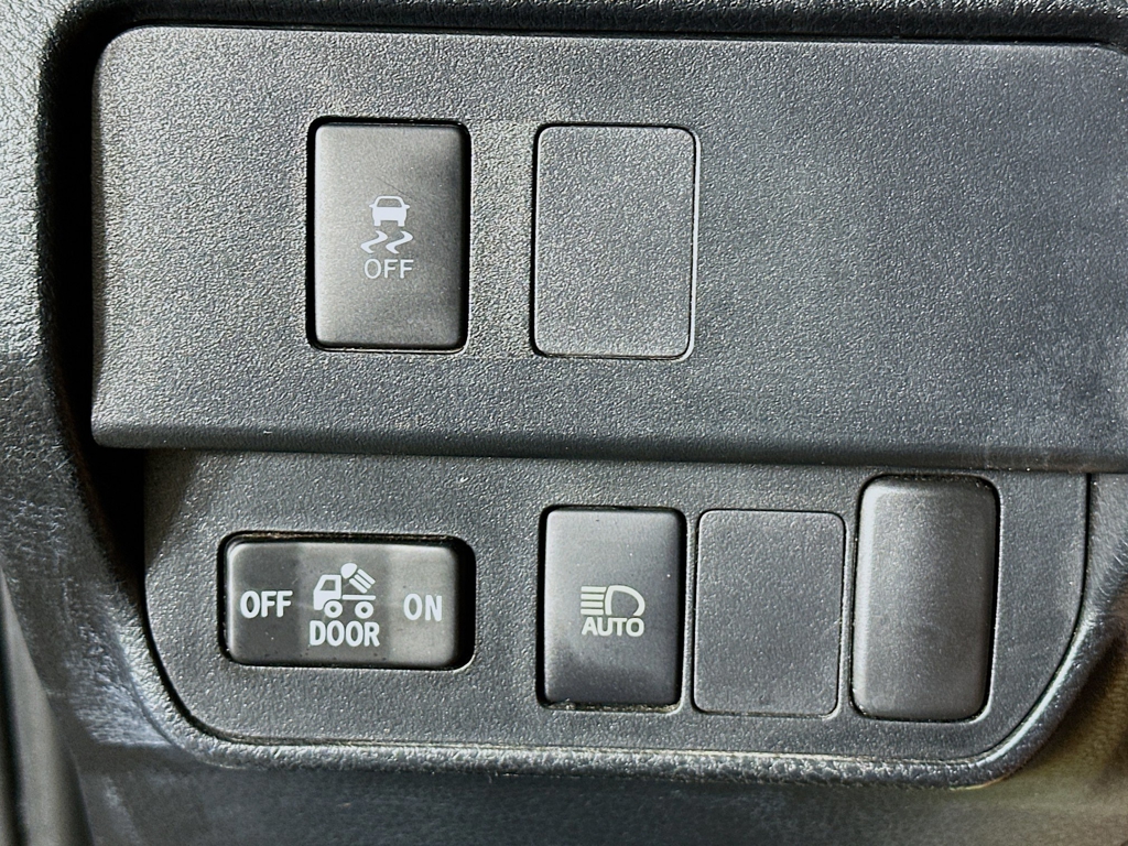 2021 Toyota Tacoma SR5 photo