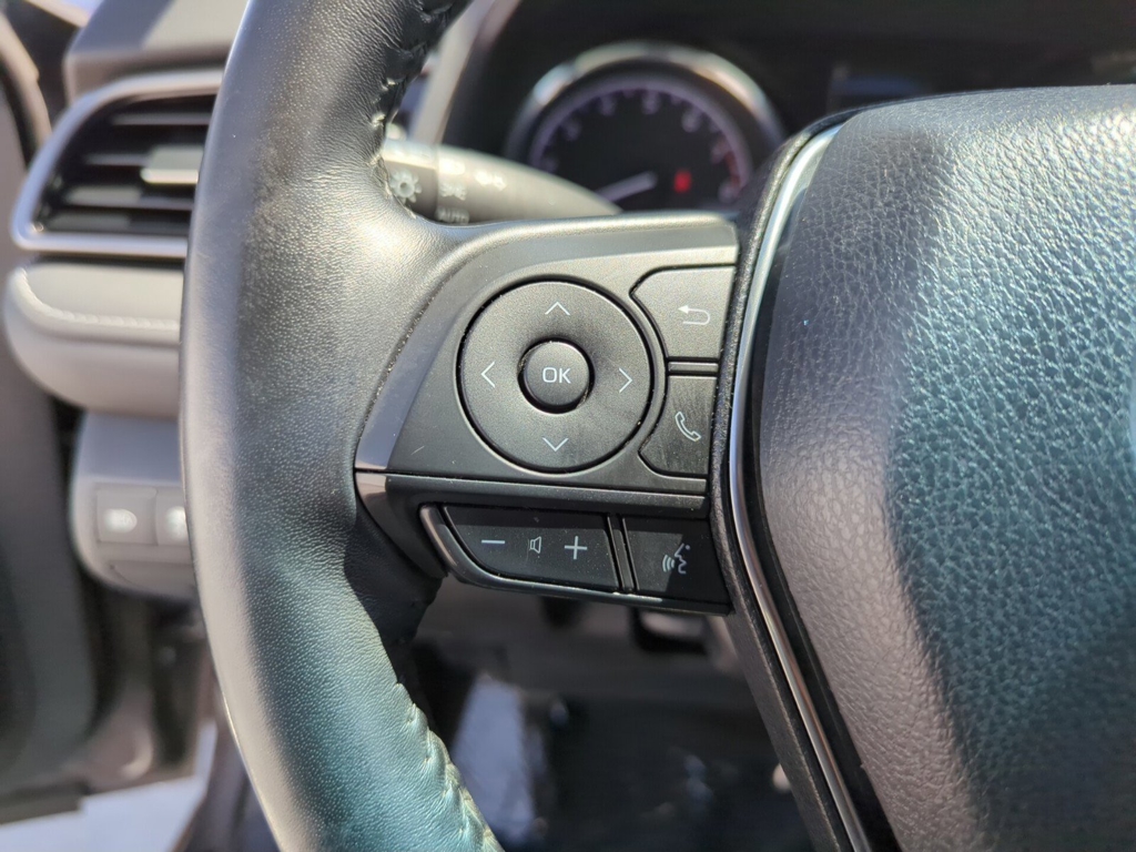 2019 Toyota Camry LE photo