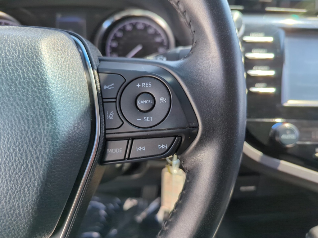 2019 Toyota Camry LE photo