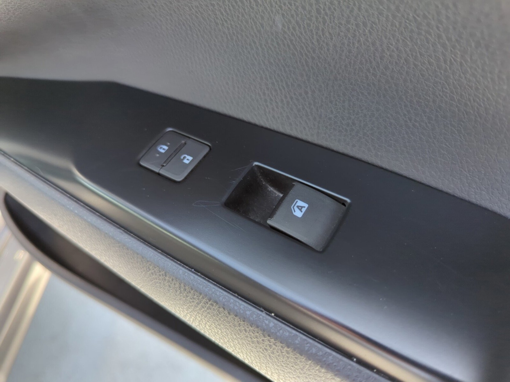 2019 Toyota Camry LE photo