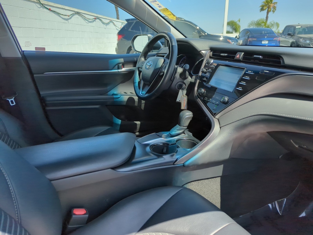 2019 Toyota Camry LE photo