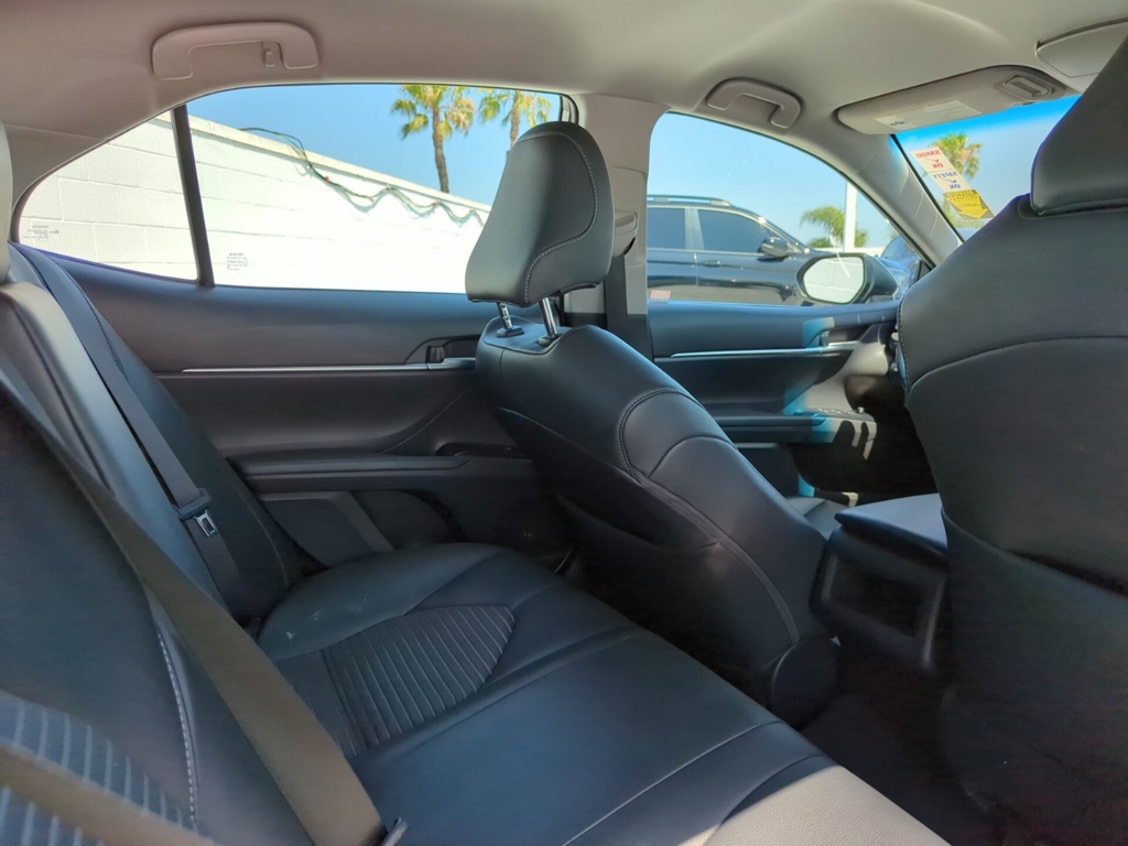 2019 Toyota Camry LE photo