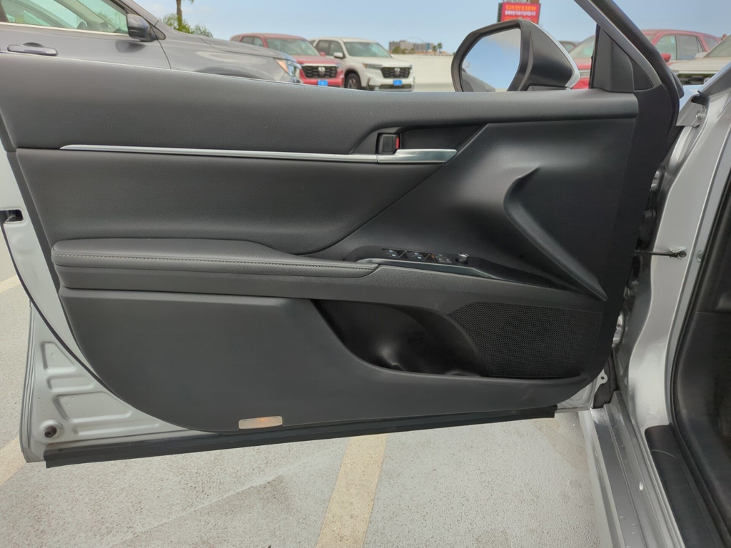 2020 Toyota Camry XSE photo