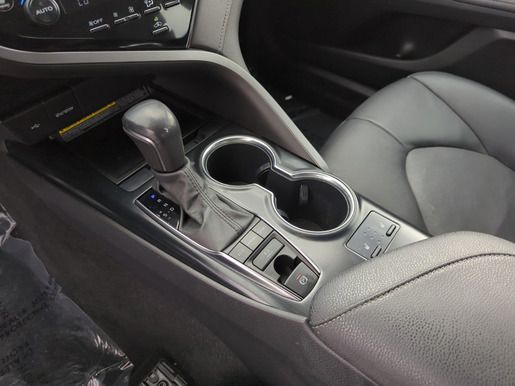 2020 Toyota Camry XSE photo