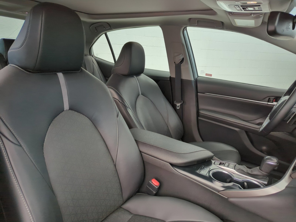 2020 Toyota Camry XSE photo