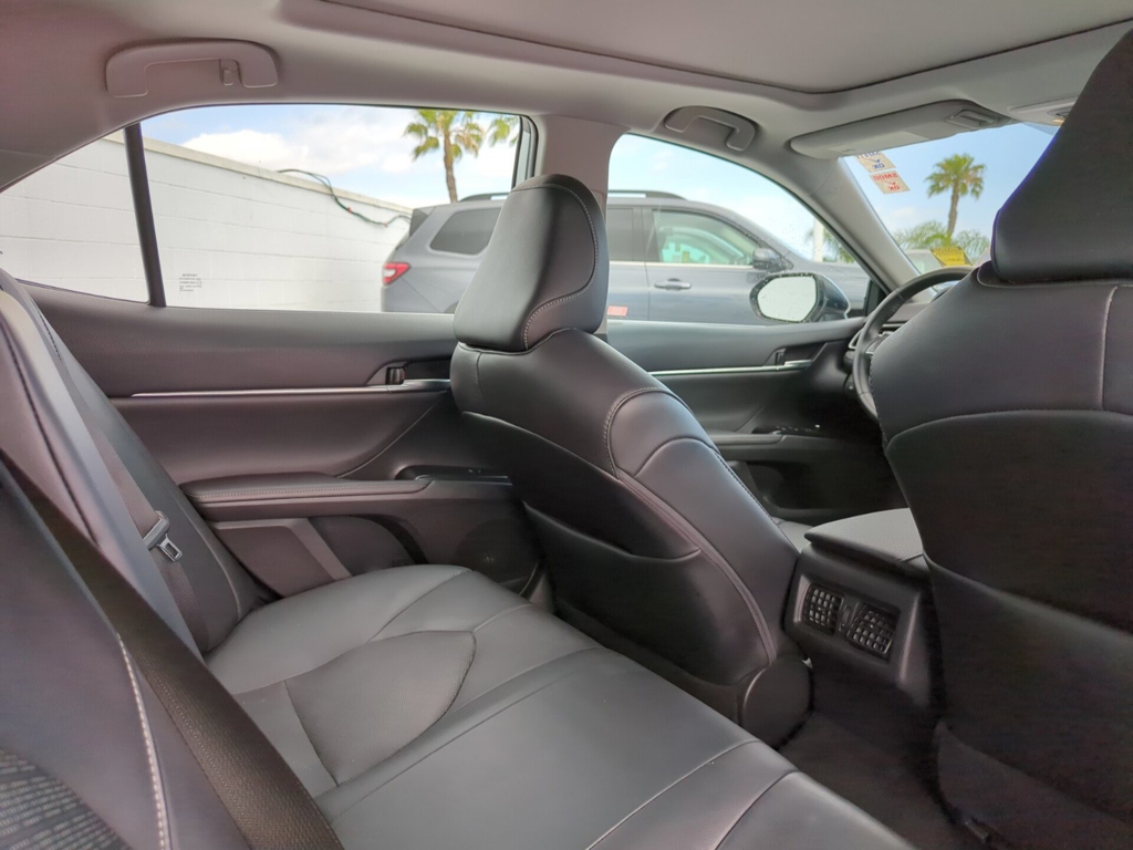 2020 Toyota Camry XSE photo