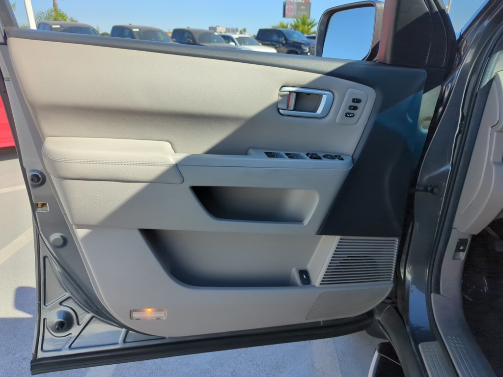 2011 Honda Pilot Touring photo
