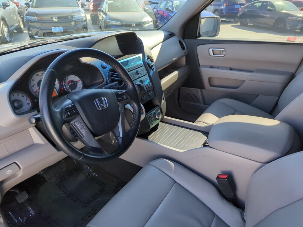 2011 Honda Pilot Touring photo