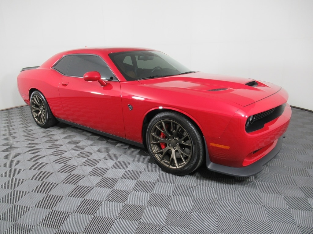2016 Dodge Challenger SRT Hellcat Coupe