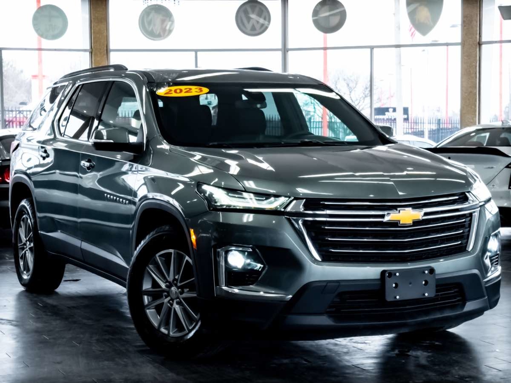 2023 Chevrolet Traverse LT Cloth SUV