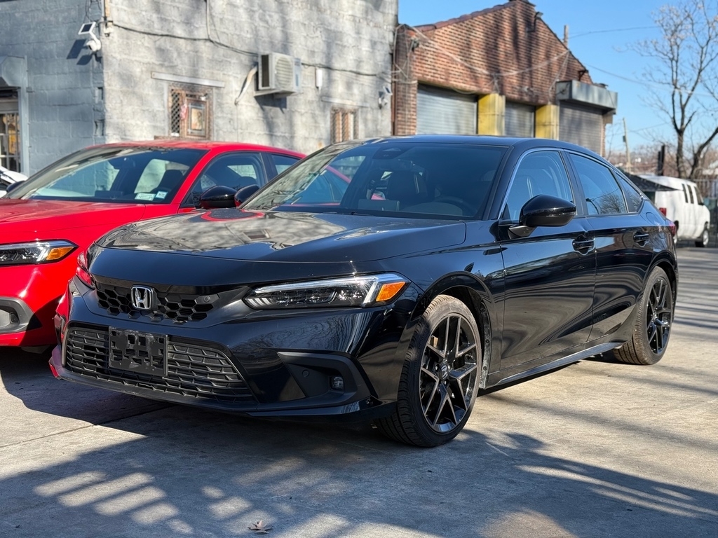 Used 2024 Honda Civic Hatchback Sport Touring with VIN 19XFL1H82RE012415 for sale in Paterson, NJ