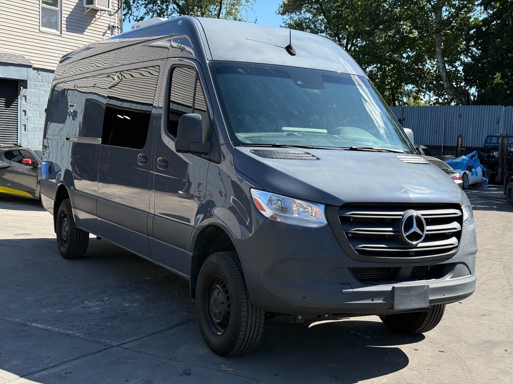 Used 2022 Mercedes-Benz Sprinter Cargo Van Base with VIN W1W4ECVY7NT087859 for sale in Paterson, NJ