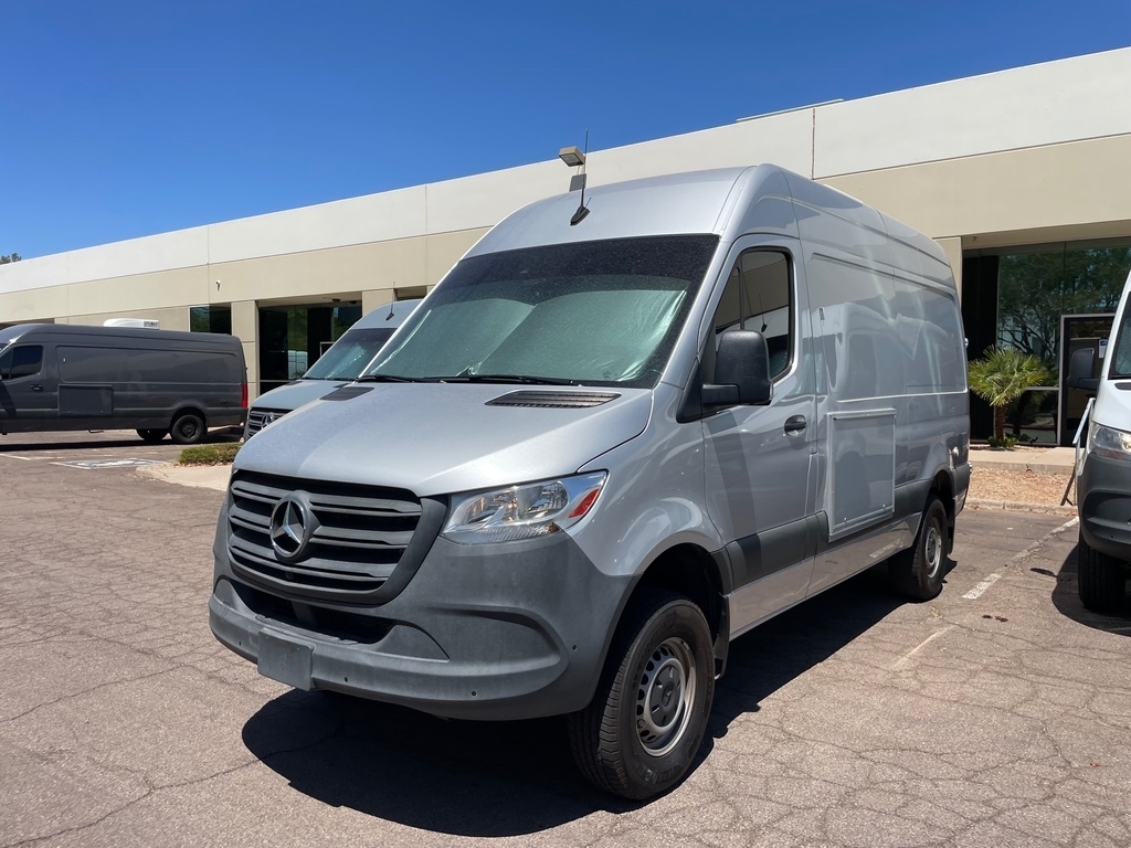 Used 2022 Mercedes-Benz Sprinter Cargo Van Base with VIN W1Y4EBVY3NT081283 for sale in Paterson, NJ