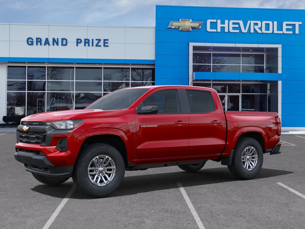 2024 Chevrolet Colorado LT 2