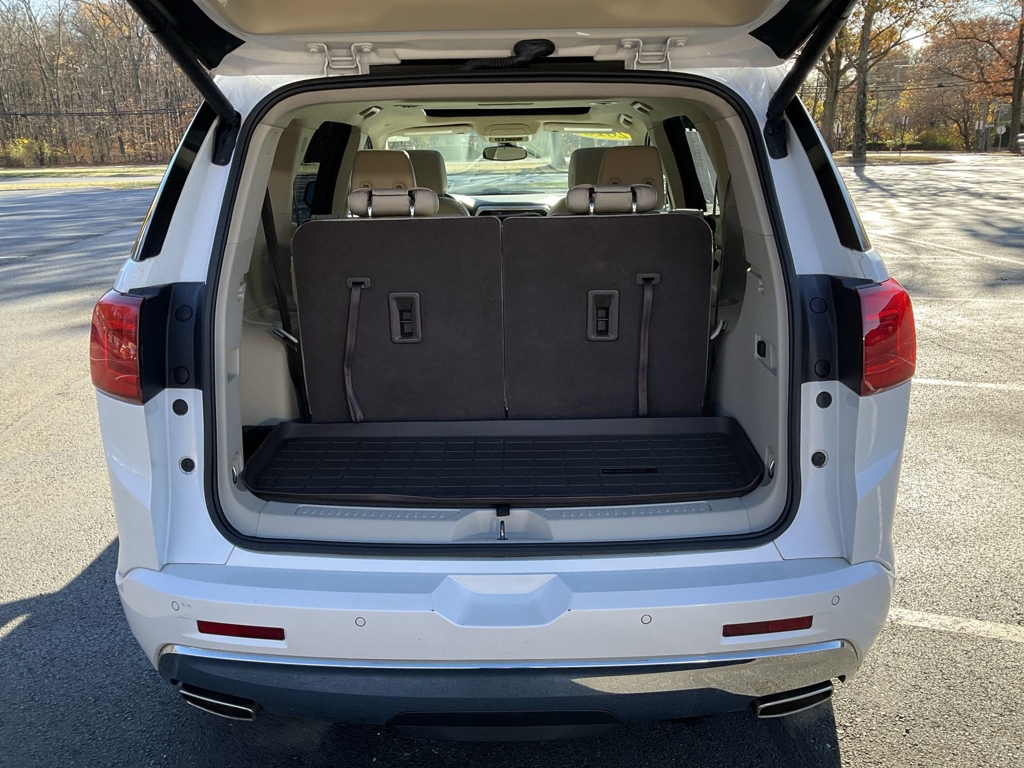 2018 GMC Acadia Denali 33