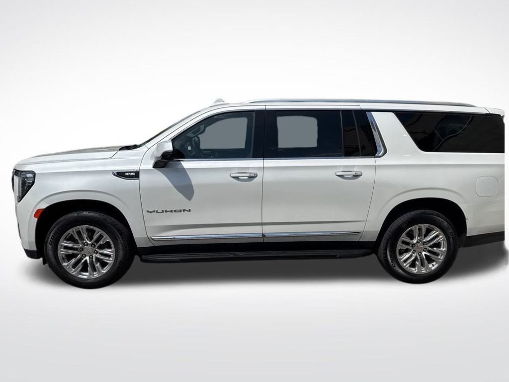 2022 GMC Yukon XL SLT photo