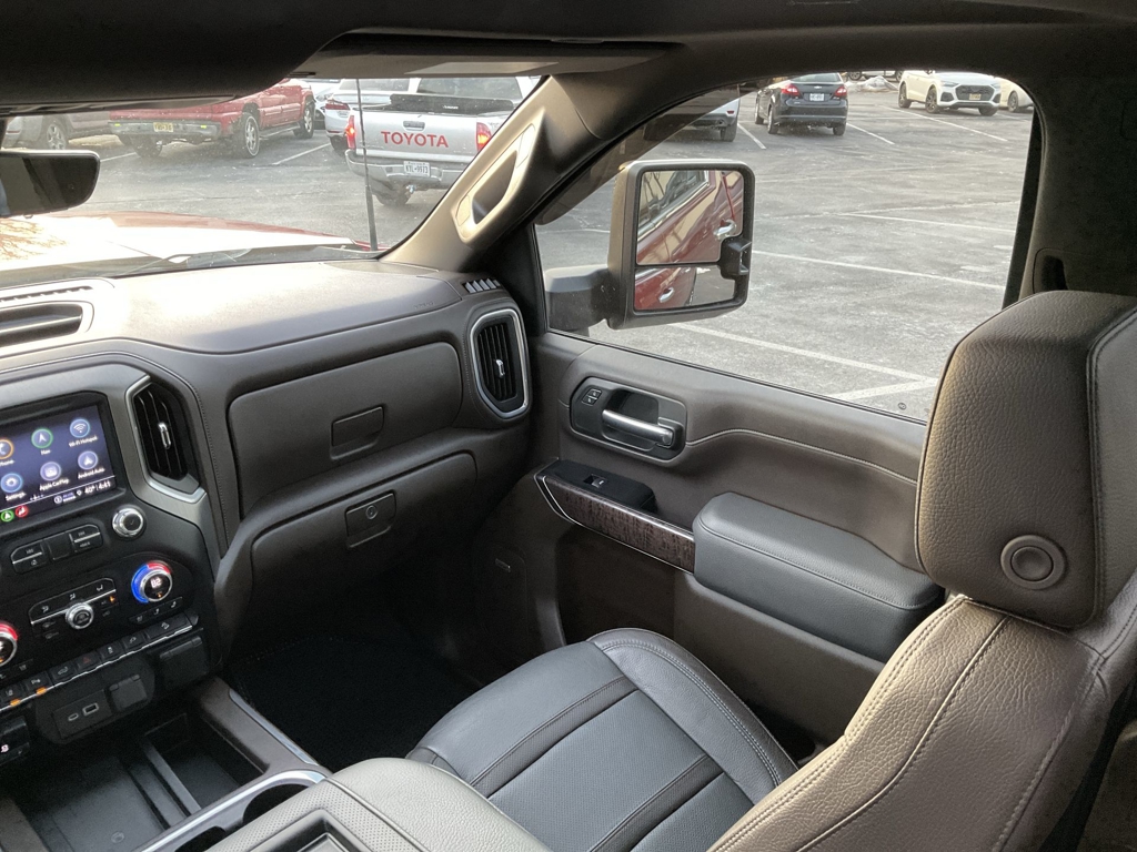 2022 GMC Sierra 2500HD Denali photo