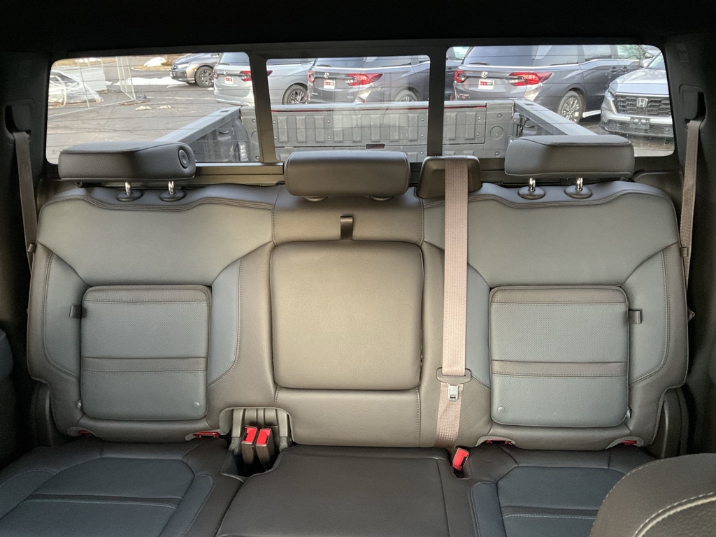 2022 GMC Sierra 2500HD Denali photo