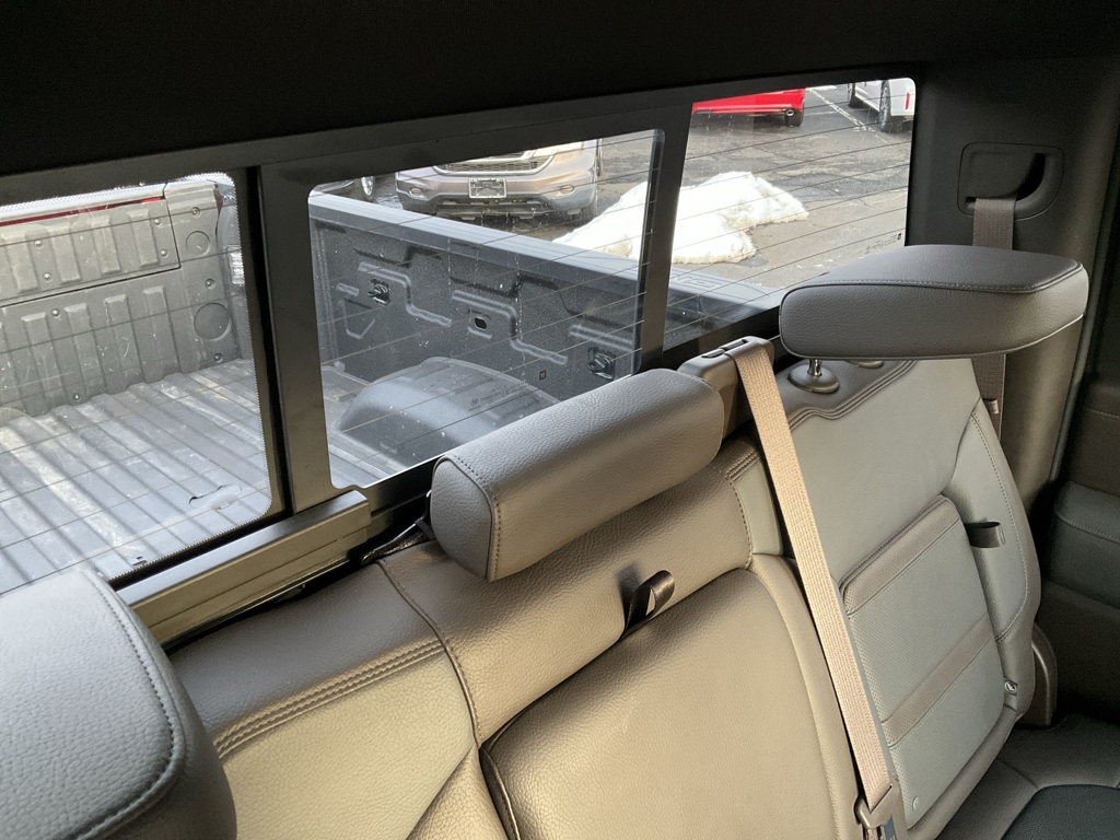 2022 GMC Sierra 2500HD Denali photo