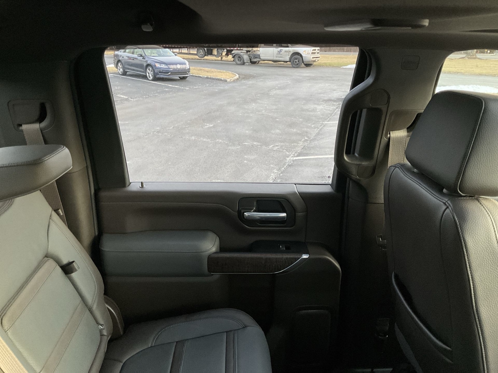 2022 GMC Sierra 2500HD Denali photo