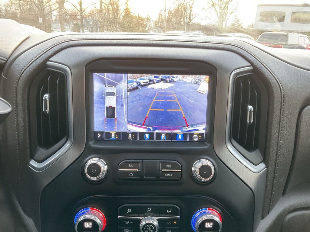 2022 GMC Sierra 2500HD Denali photo