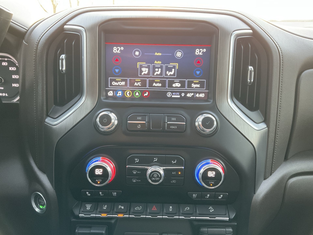 2022 GMC Sierra 2500HD Denali photo