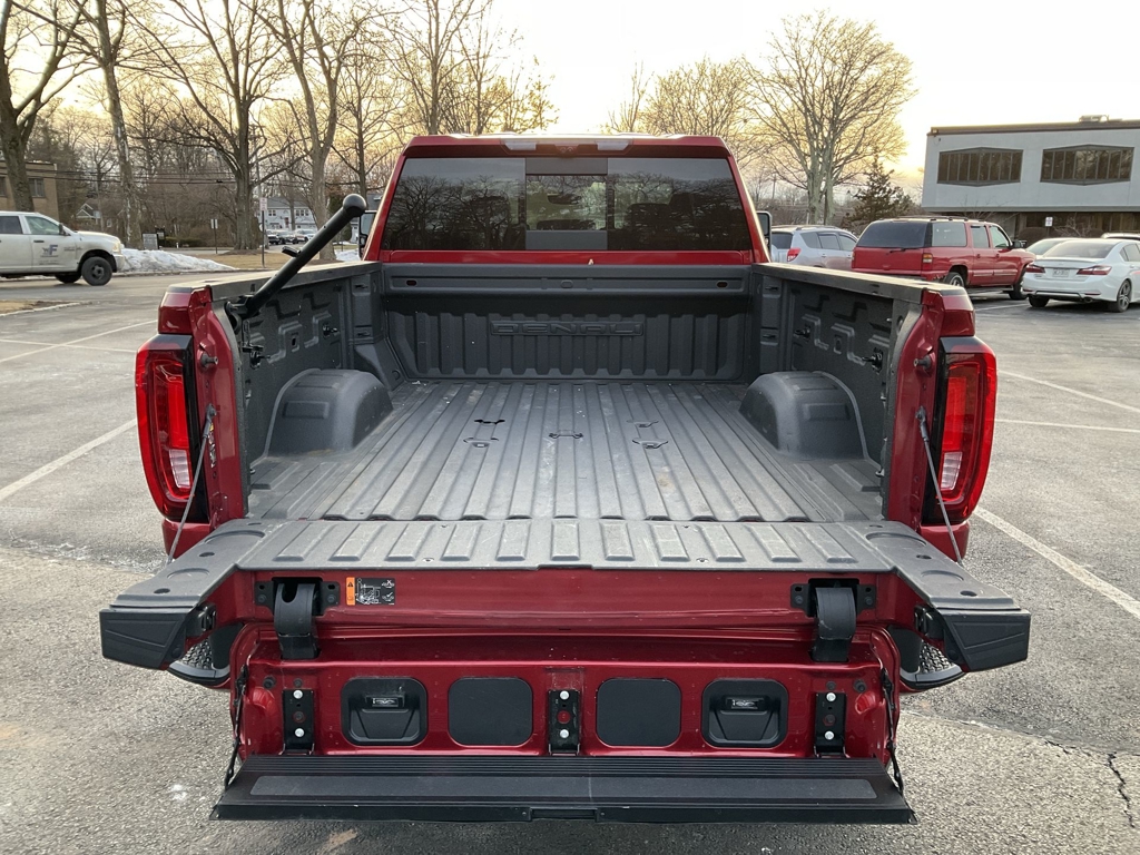 2022 GMC Sierra 2500HD Denali photo