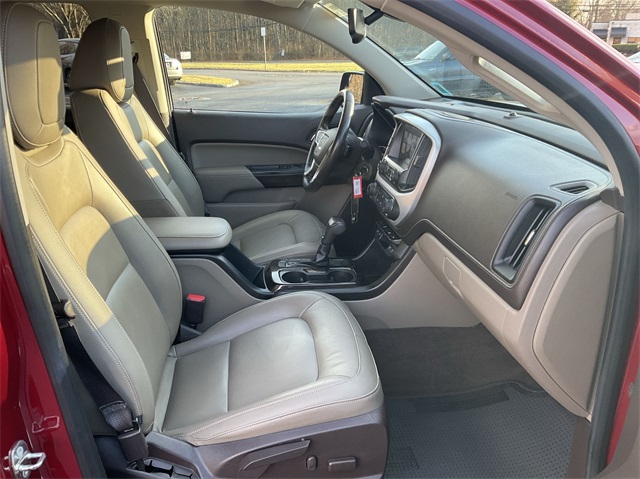 2017 GMC Canyon SLT 32