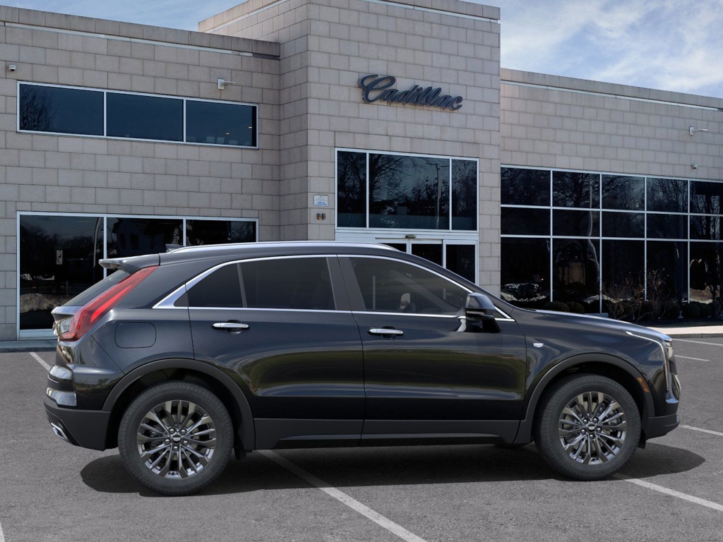 2025 Cadillac XT4 Premium Luxury 5