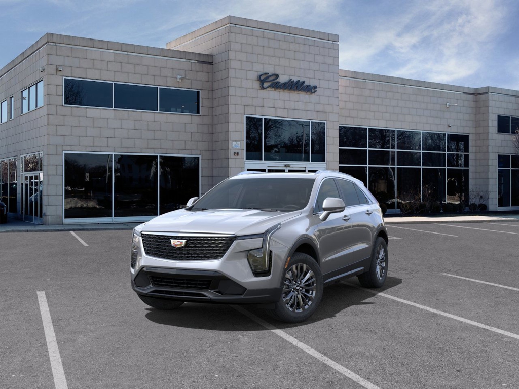 2025 Cadillac XT4 Premium Luxury 8