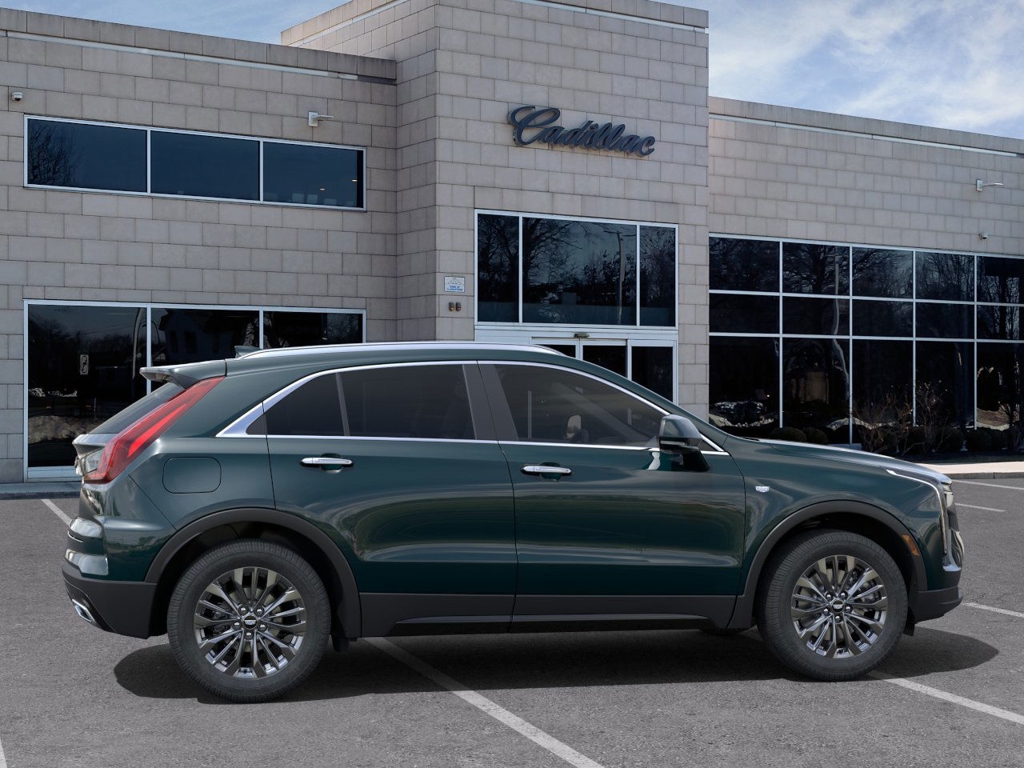 2025 Cadillac XT4 Premium Luxury 5