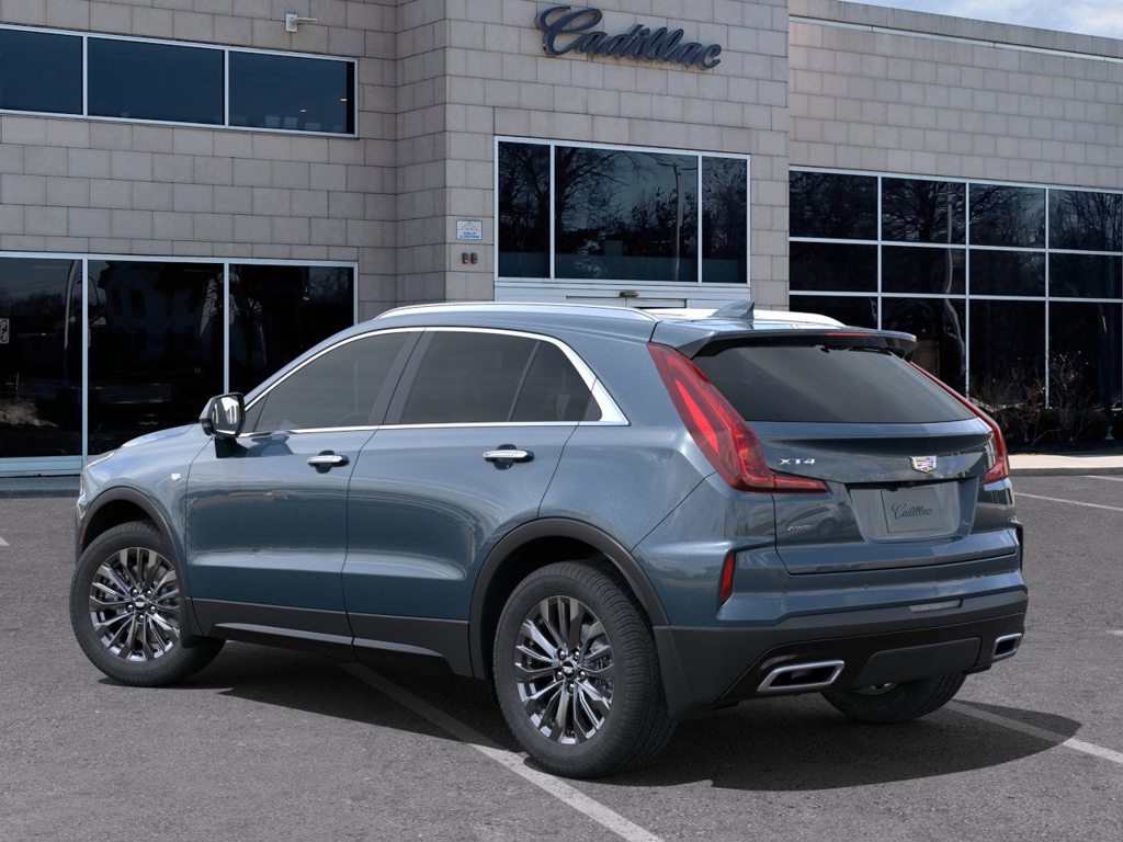 2025 Cadillac XT4 Premium Luxury 3