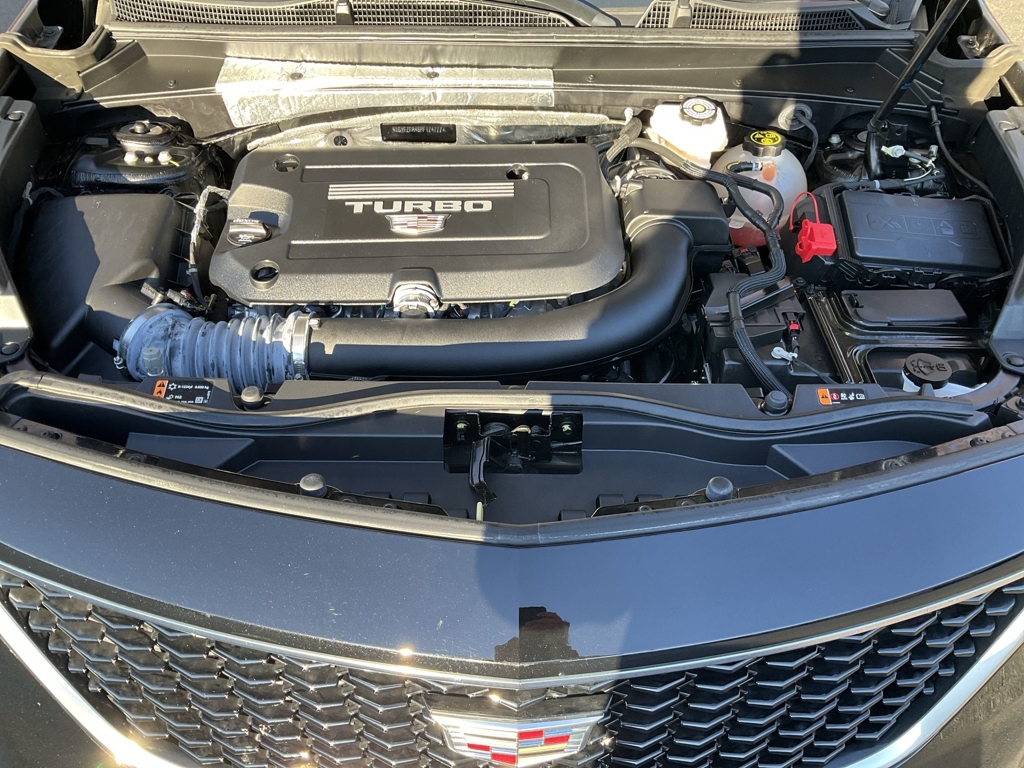 2023 Cadillac XT4 Sport 32