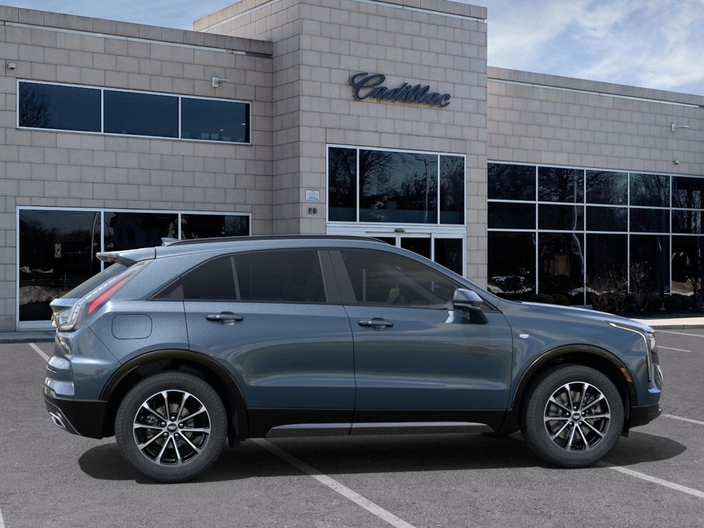 2025 Cadillac XT4 Sport 5