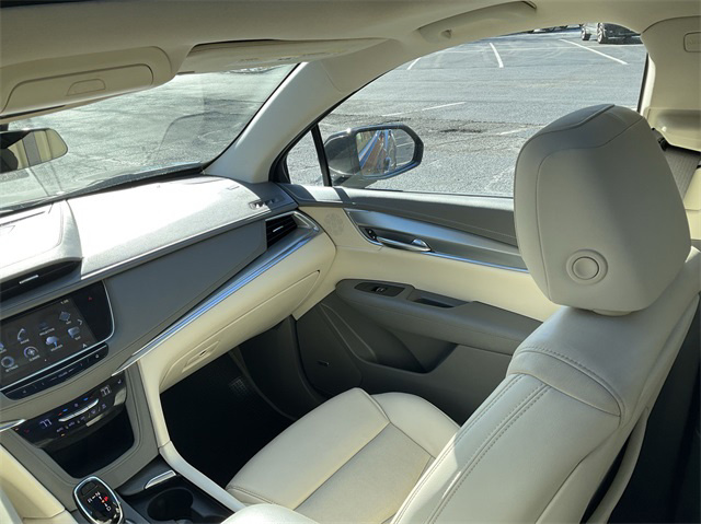 2019 Cadillac XT5 Luxury 11
