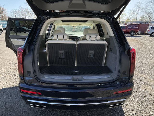 2021 Cadillac XT6 Premium Luxury 32
