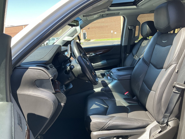 2019 Cadillac Escalade ESV Luxury 19