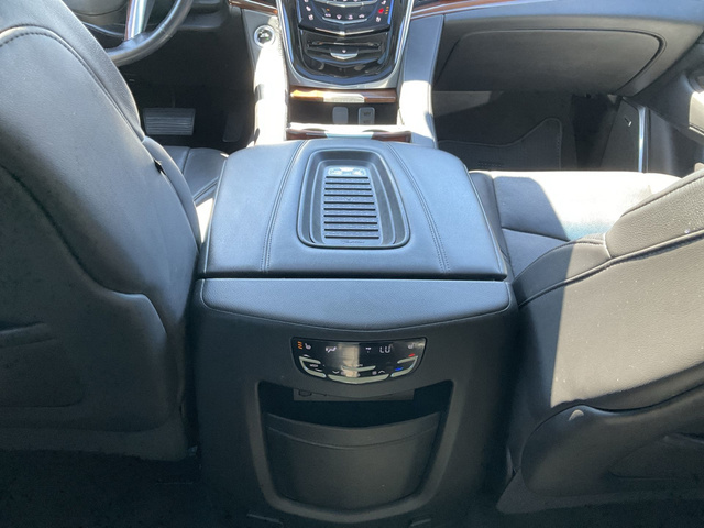 2019 Cadillac Escalade ESV Luxury 29