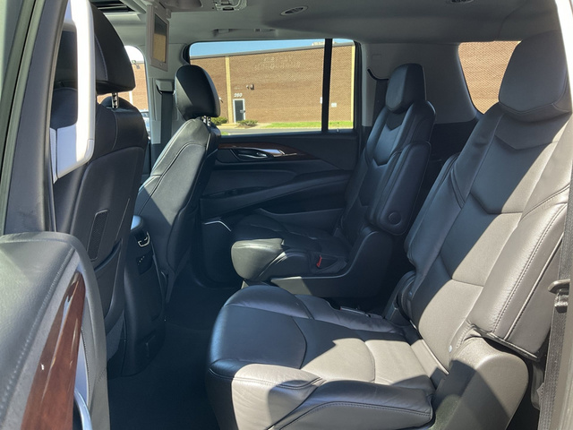2019 Cadillac Escalade ESV Luxury 31