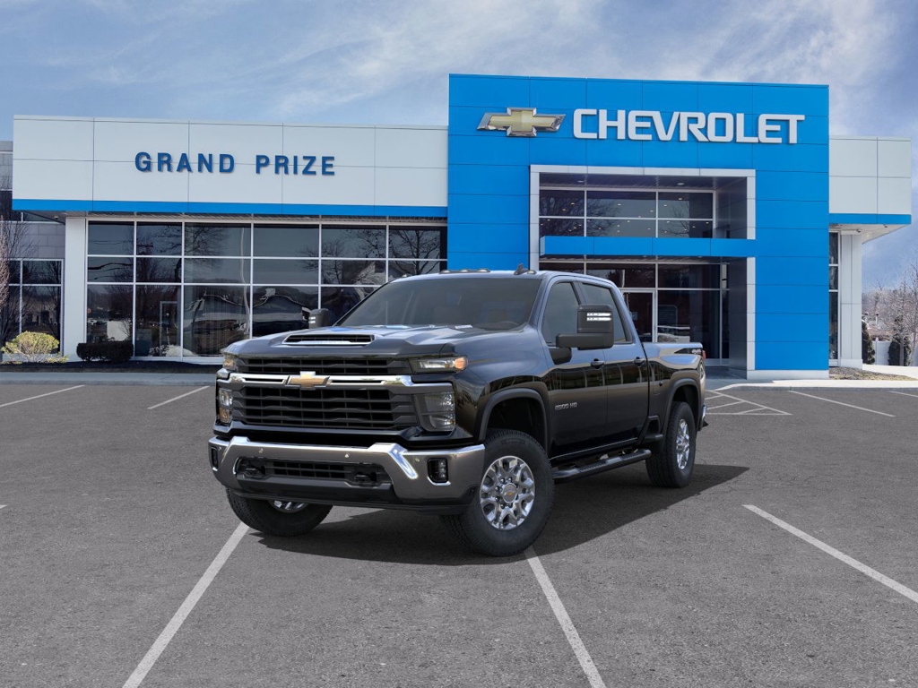 2025 Chevrolet Silverado 2500HD LT 8