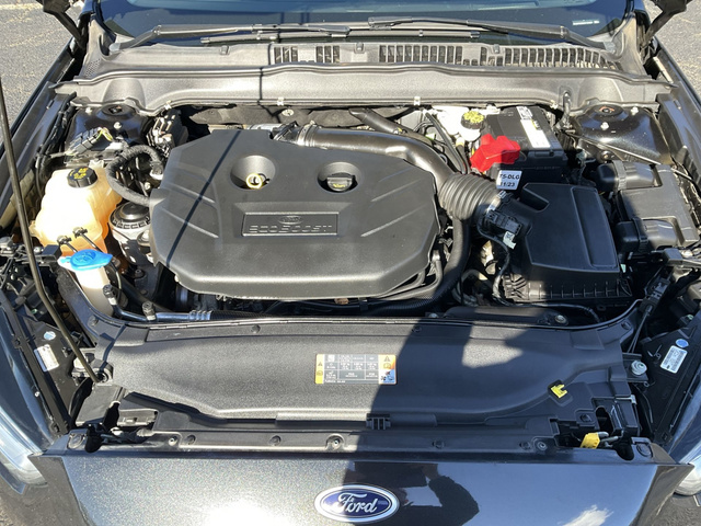 2013 Ford Fusion SE 34