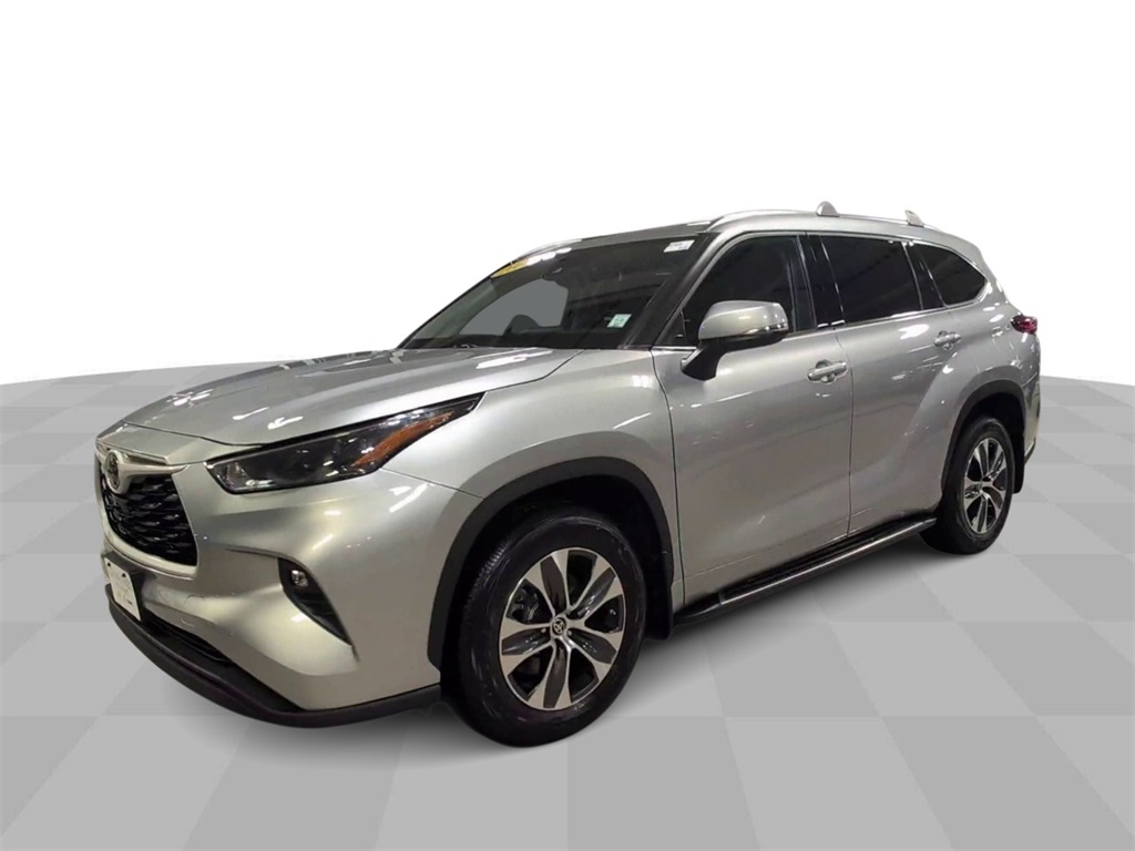 2021 Toyota Highlander XLE 4