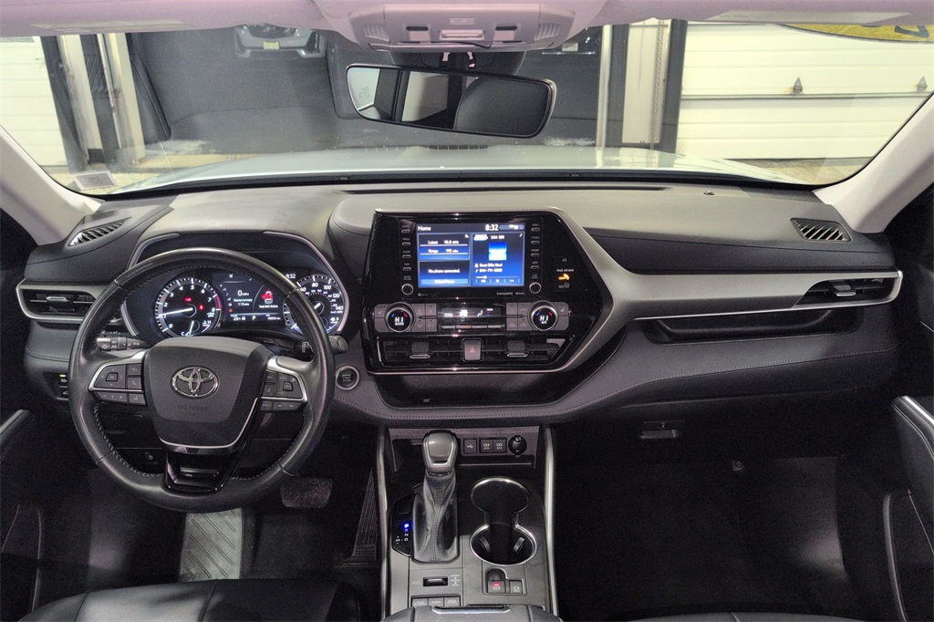 2021 Toyota Highlander XLE 10