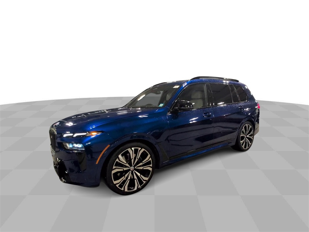 2023 BMW X7 M60i 4