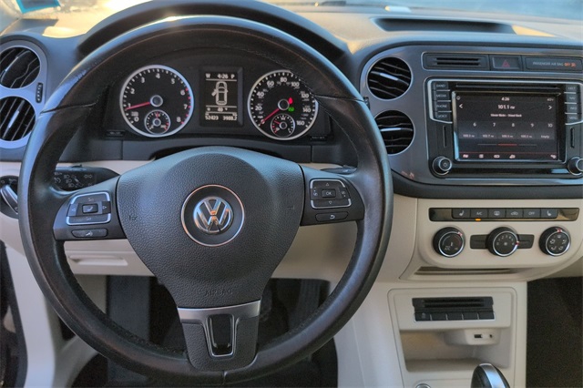 2016 Volkswagen Tiguan SE 22