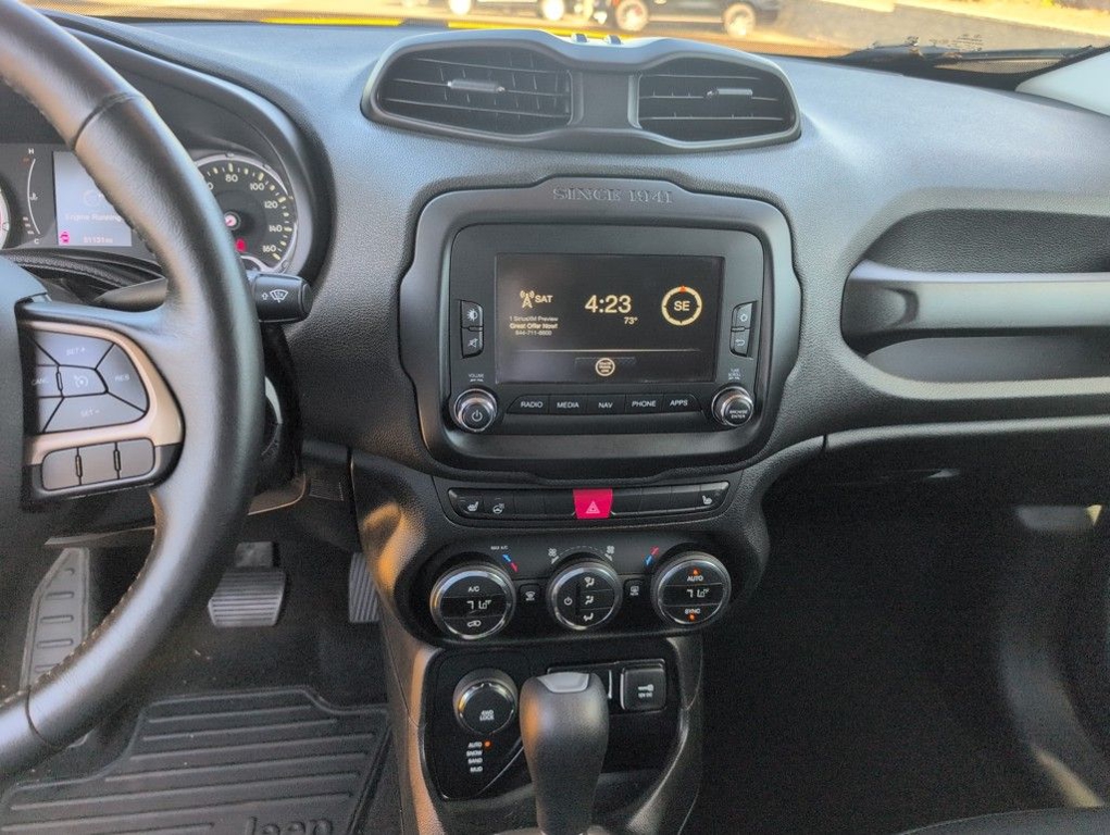2017 Jeep Renegade Latitude photo