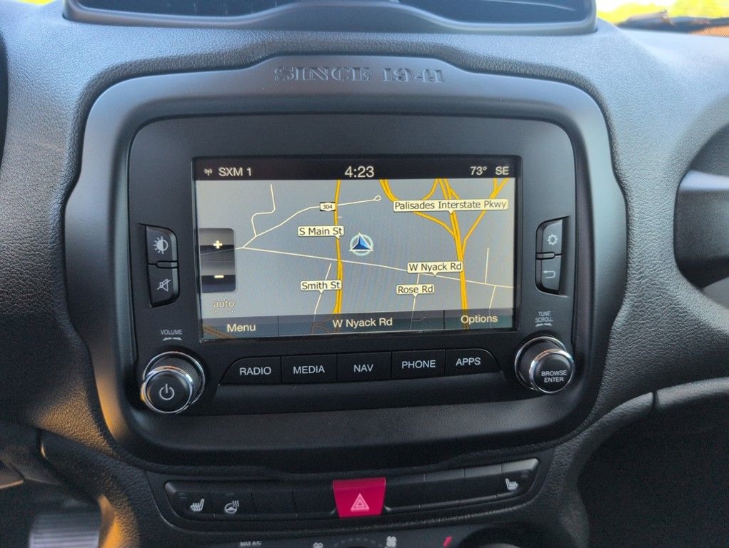 2017 Jeep Renegade Latitude photo
