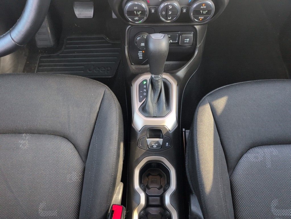 2017 Jeep Renegade Latitude photo