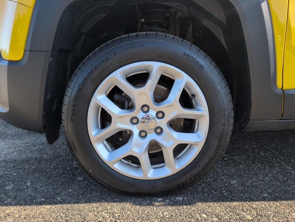 2017 Jeep Renegade Latitude photo
