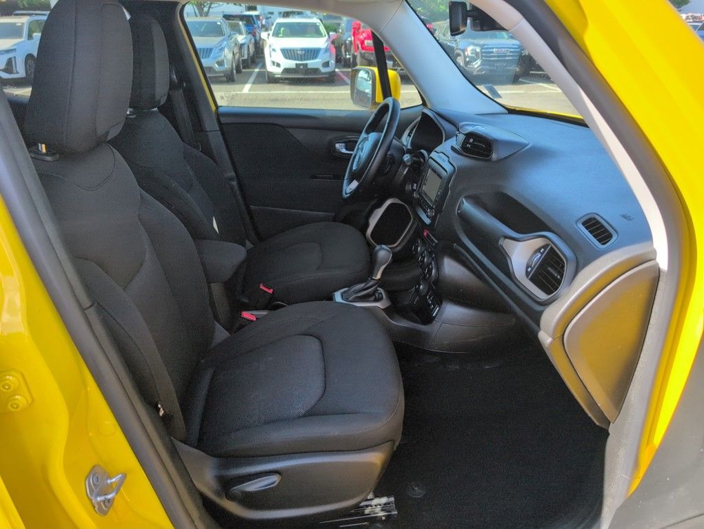 2017 Jeep Renegade Latitude photo
